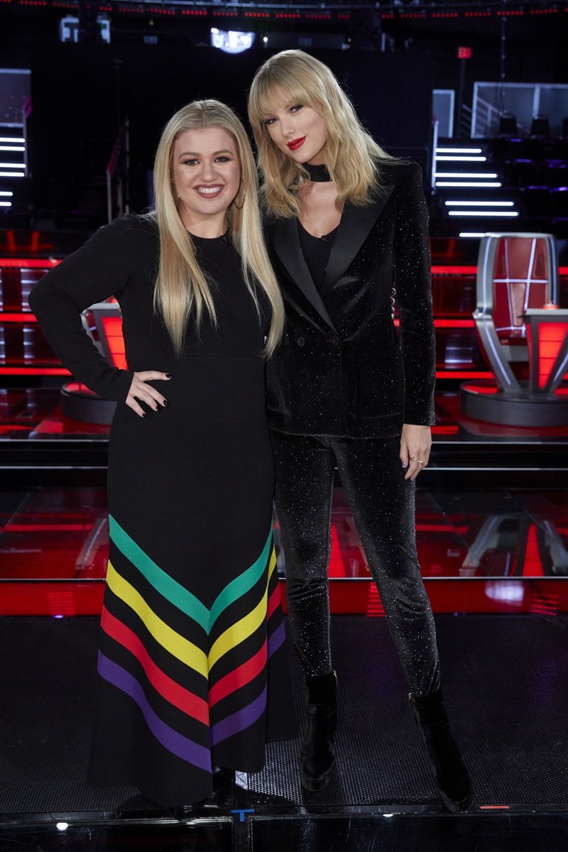 Taylor Swift at The Voice — photo 7