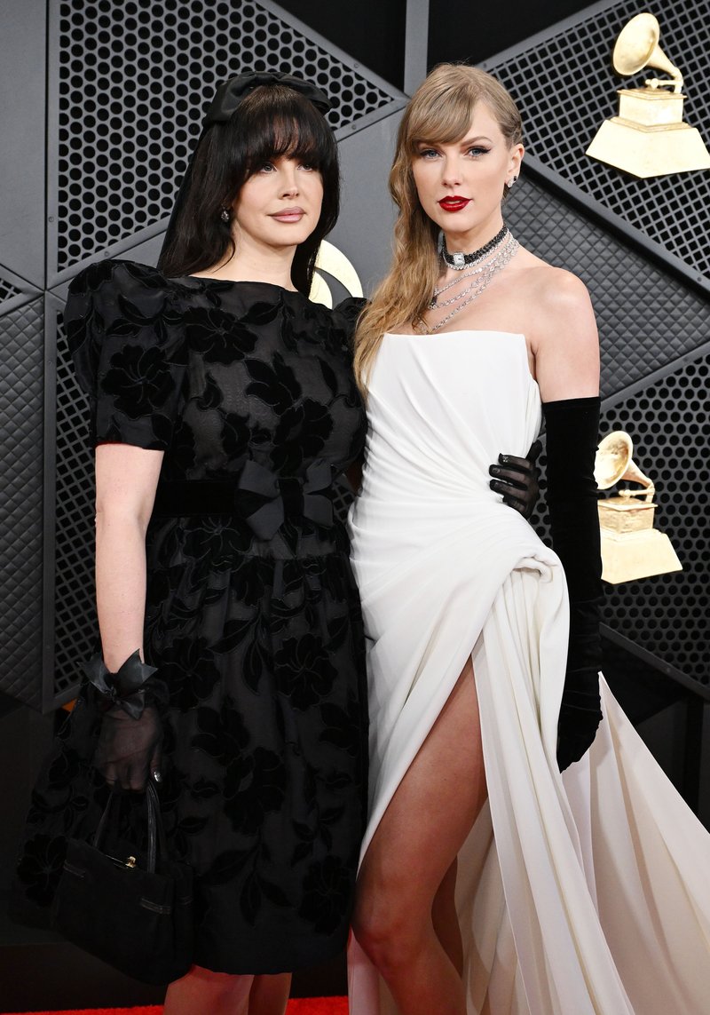 Taylor Swift at 66th GRAMMY Awards — photo 3