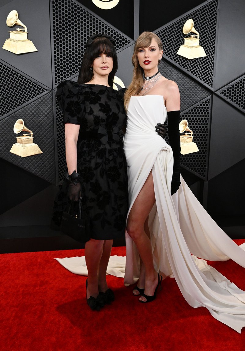 Taylor Swift at 66th GRAMMY Awards — photo 4