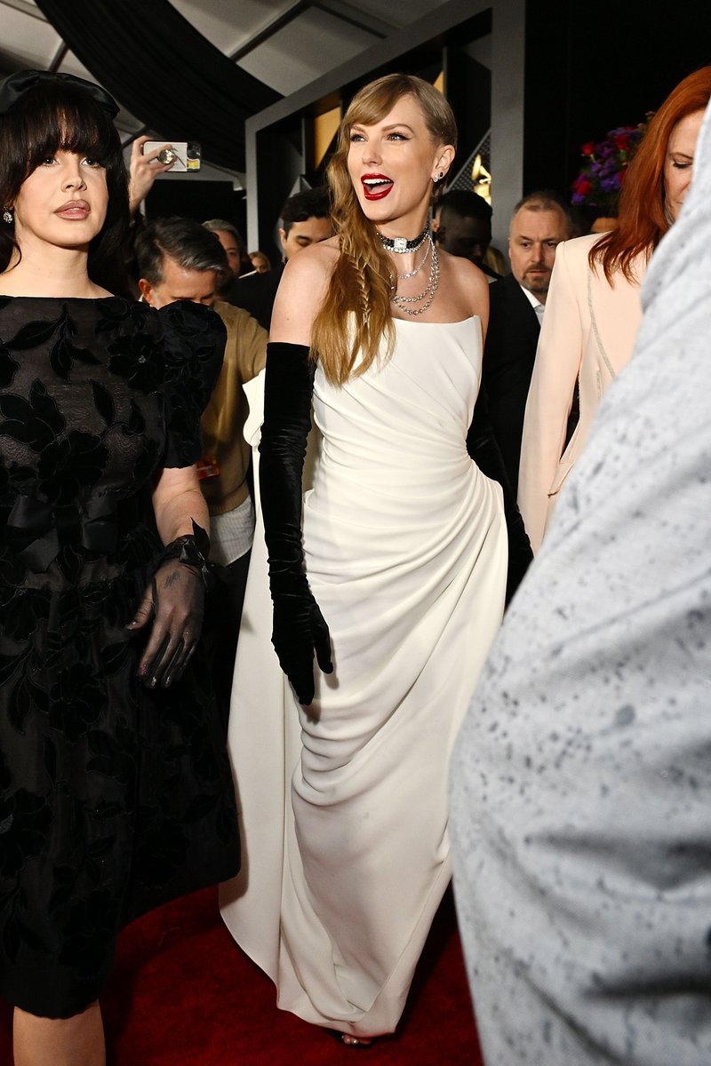 Taylor Swift at 66th GRAMMY Awards — photo 27