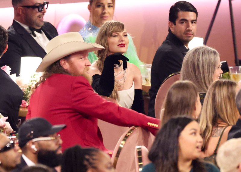 Taylor Swift at 66th GRAMMY Awards — photo 51