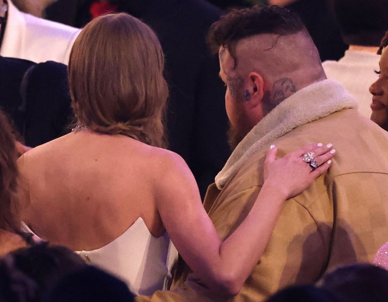 Taylor Swift at 66th GRAMMY Awards — photo 98