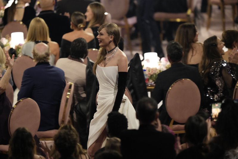 Taylor Swift at 66th GRAMMY Awards — photo 125