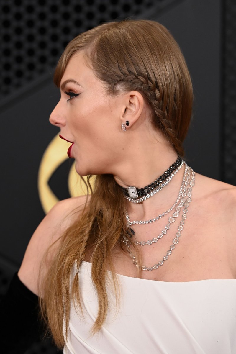 Taylor Swift at 66th GRAMMY Awards — photo 155