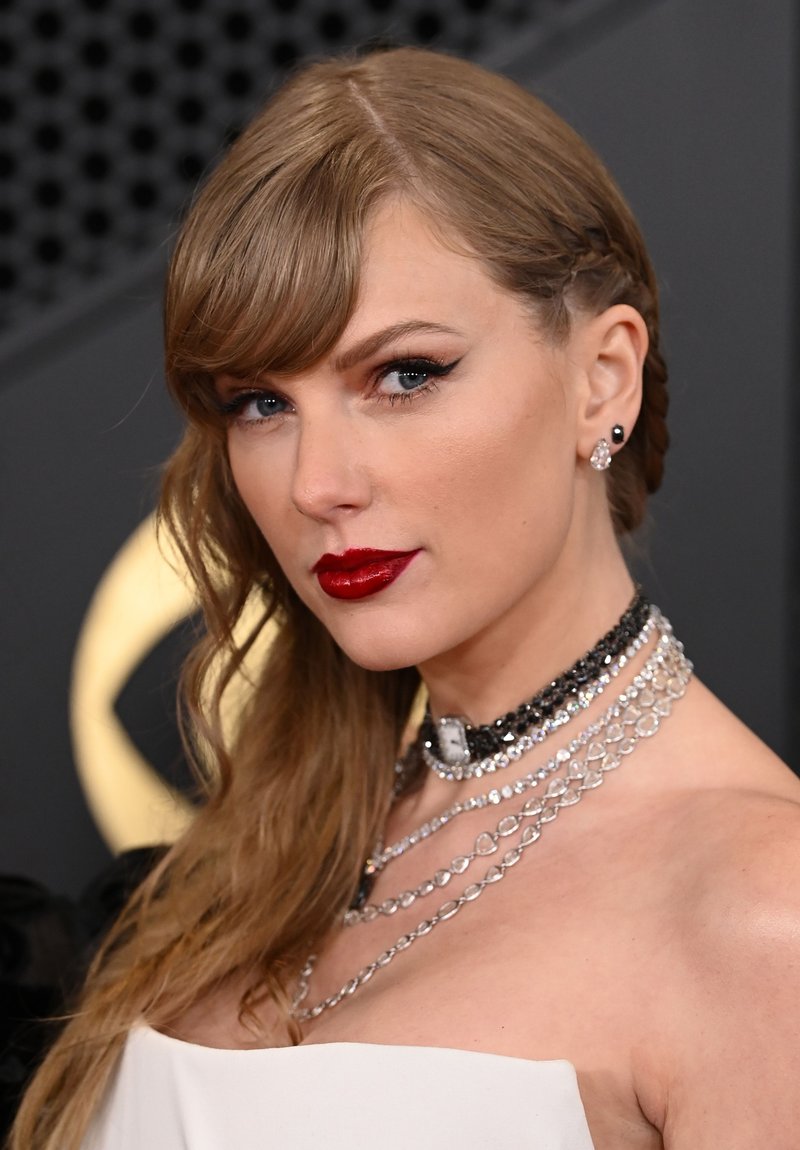 Taylor Swift at 66th GRAMMY Awards — photo 156