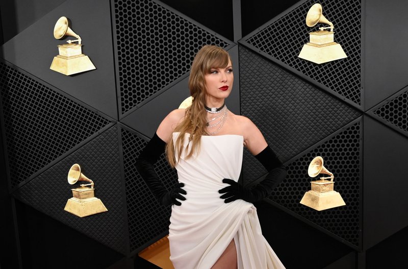 Taylor Swift at 66th GRAMMY Awards — photo 157