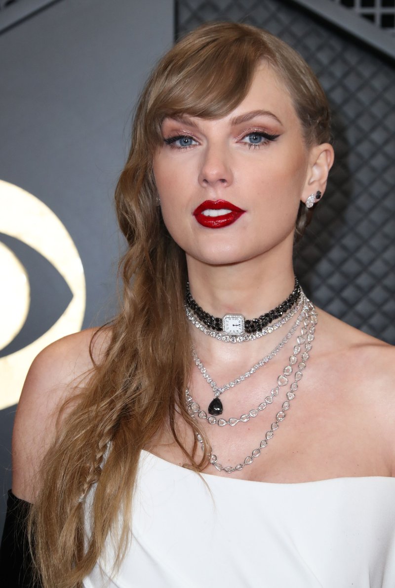 Taylor Swift at 66th GRAMMY Awards — photo 158