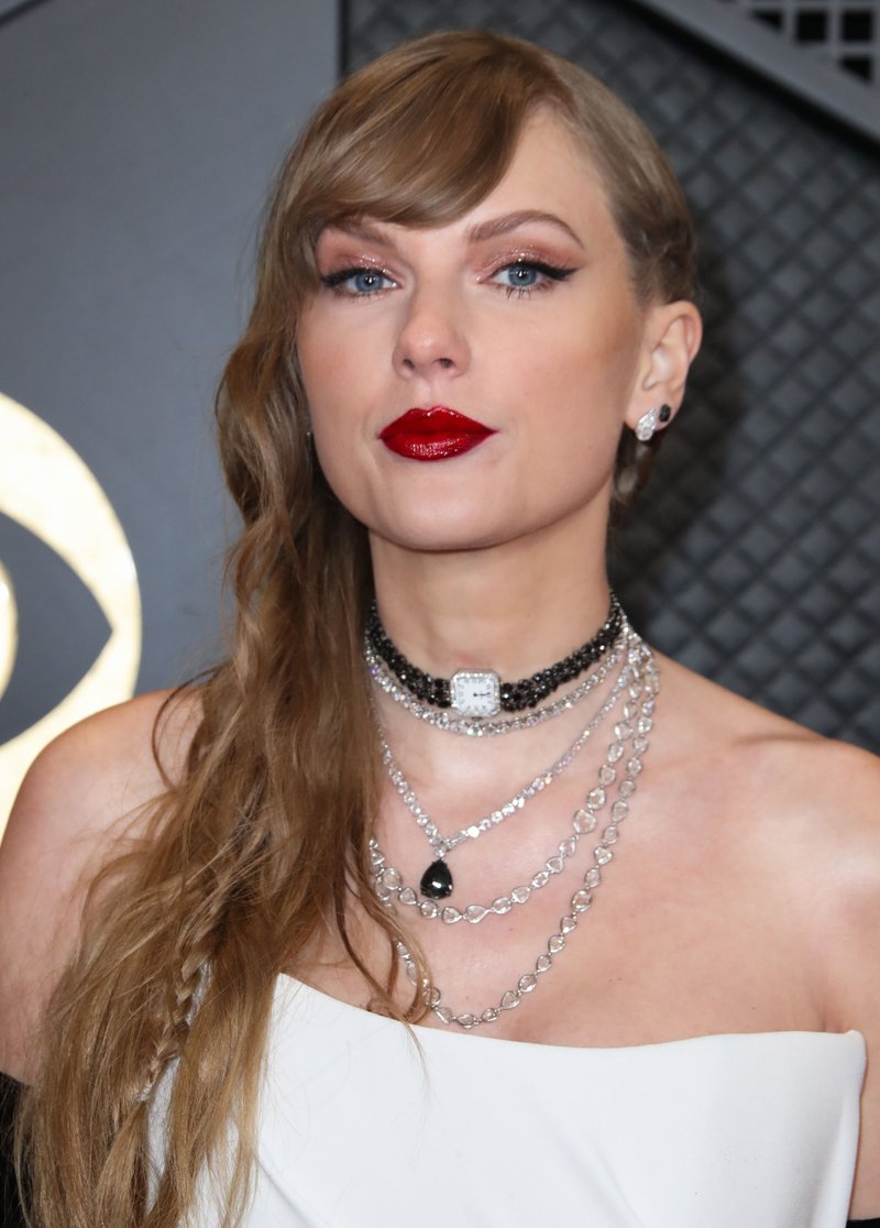 Taylor Swift at 66th GRAMMY Awards — photo 160