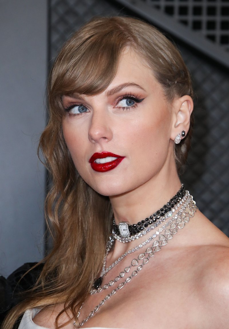Taylor Swift at 66th GRAMMY Awards — photo 166