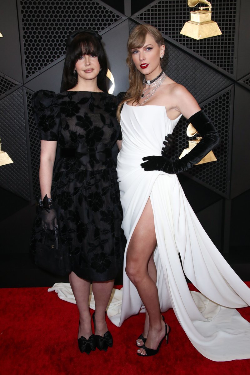 Taylor Swift at 66th GRAMMY Awards — photo 174