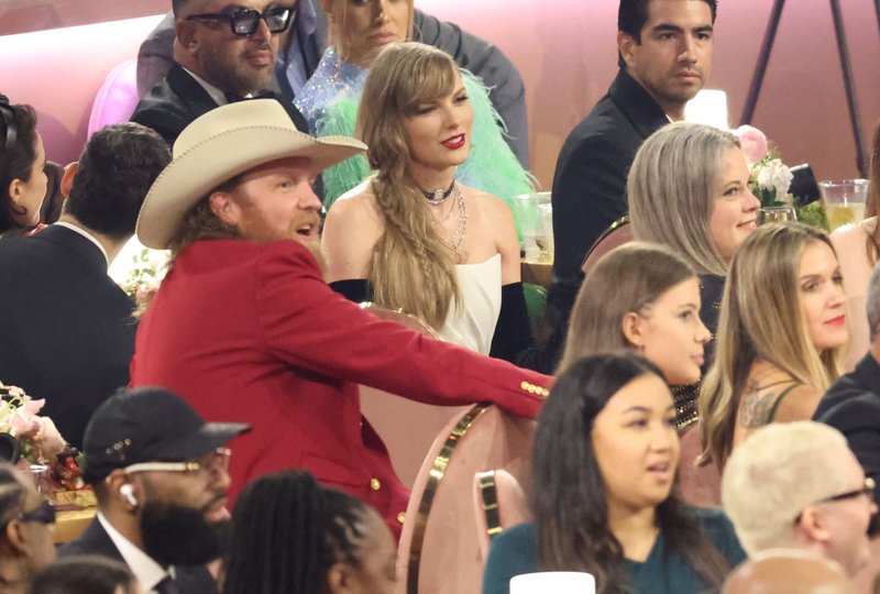 Taylor Swift at 66th GRAMMY Awards — photo 204