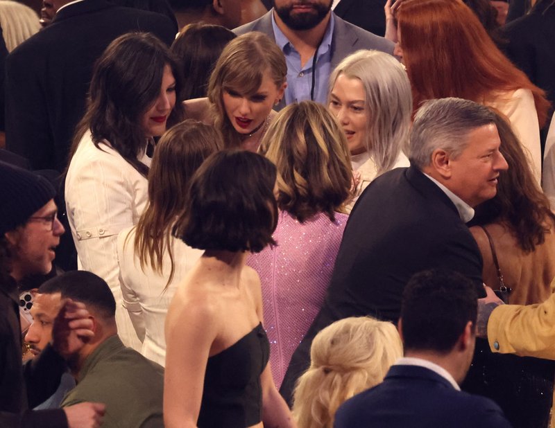 Taylor Swift at 66th GRAMMY Awards — photo 217