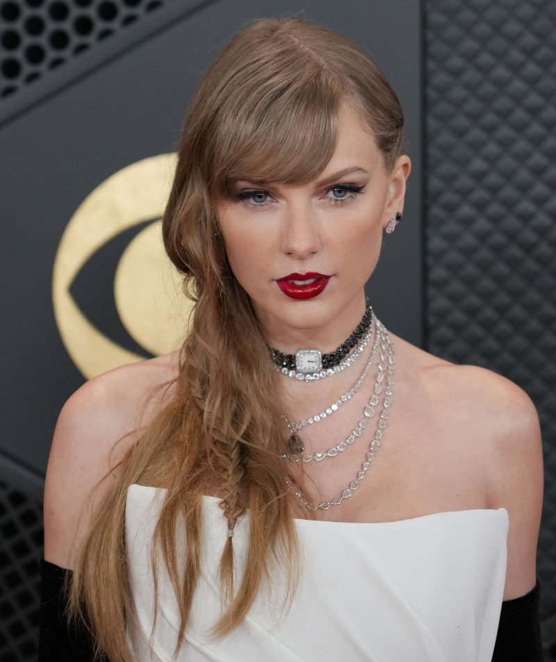 Taylor Swift at 66th GRAMMY Awards — photo 269