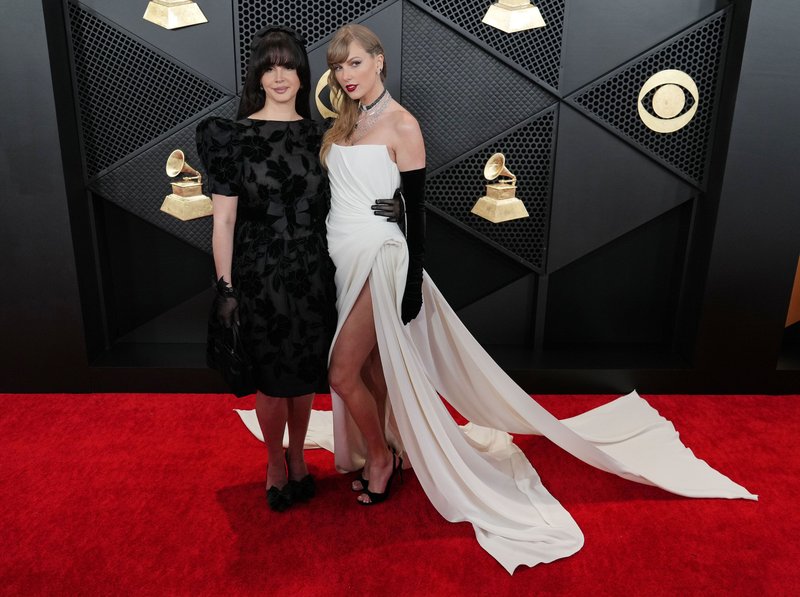 Taylor Swift at 66th GRAMMY Awards — photo 272