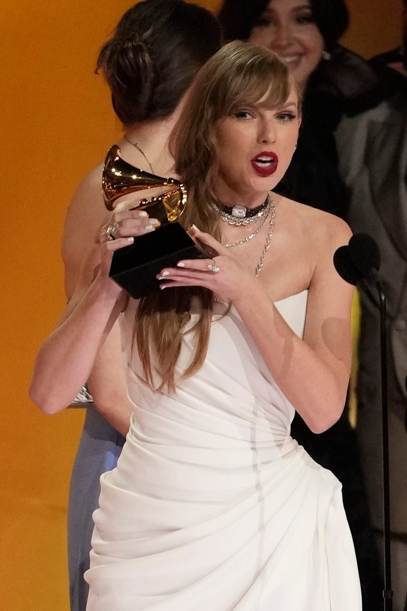 Taylor Swift at 66th GRAMMY Awards — photo 291