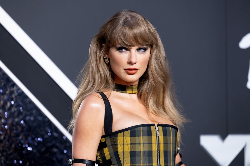 Taylor Swift at 2024 MTV Video Music Awards — photo 42