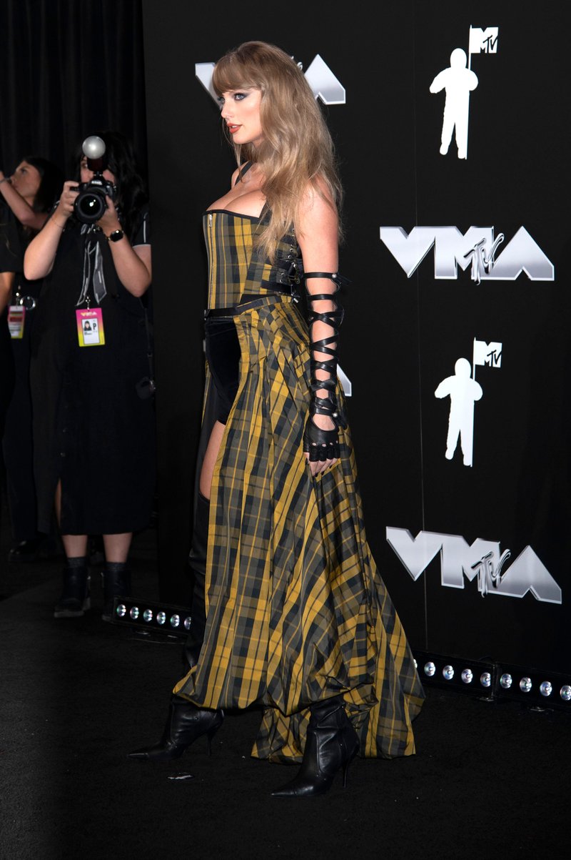 Taylor Swift at 2024 MTV Video Music Awards — photo 57