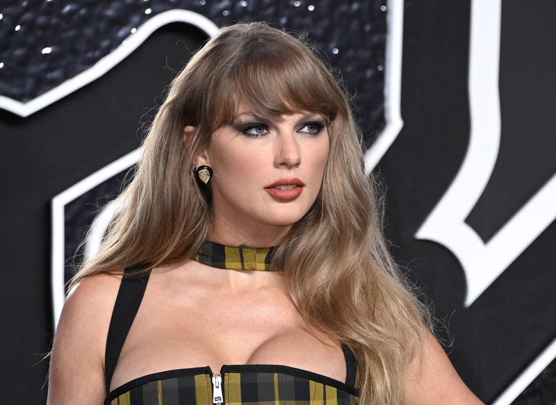 Taylor Swift at 2024 MTV Video Music Awards — photo 156