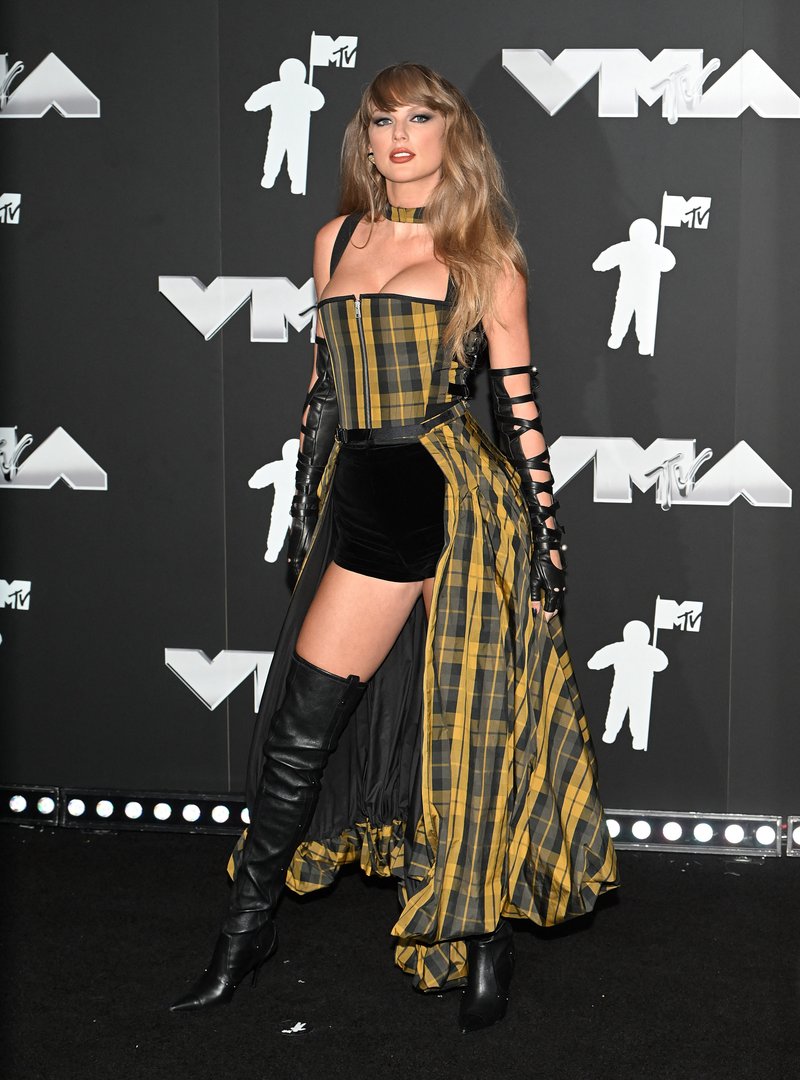 Taylor Swift at 2024 MTV Video Music Awards — photo 235