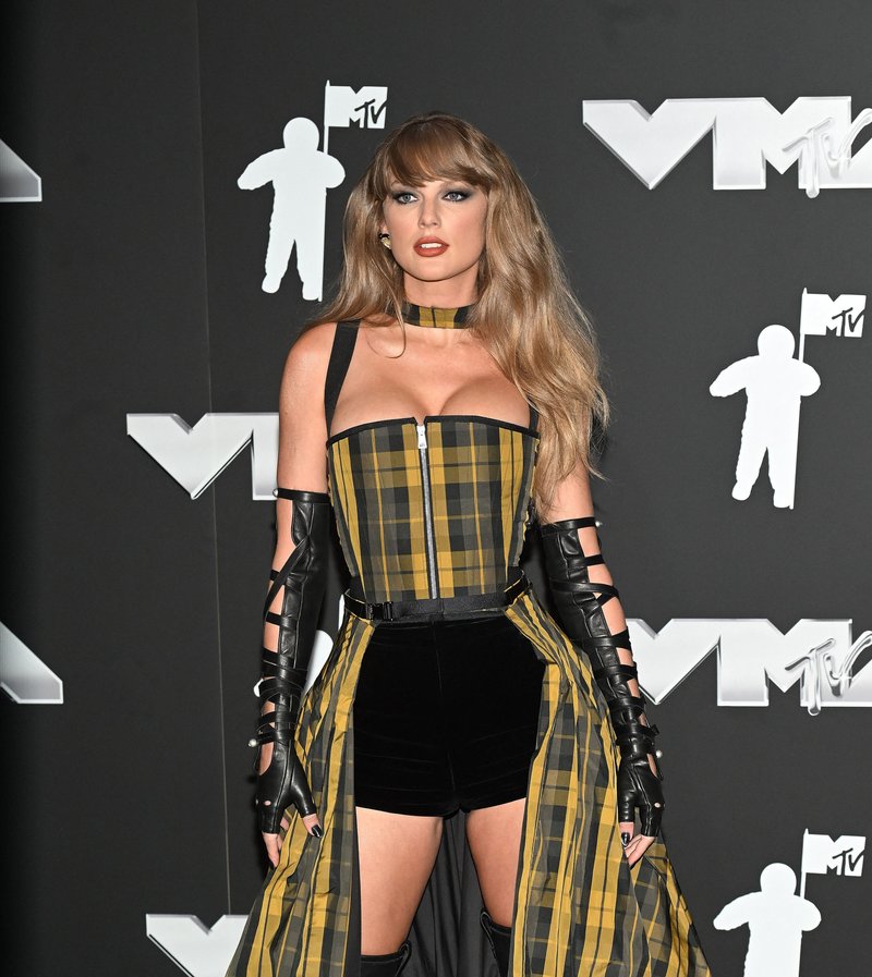 Taylor Swift at 2024 MTV Video Music Awards — photo 239