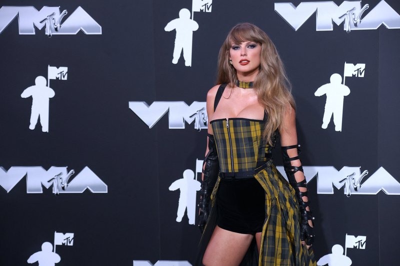 Taylor Swift at 2024 MTV Video Music Awards — photo 289
