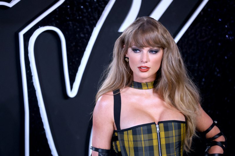 Taylor Swift at 2024 MTV Video Music Awards — photo 295