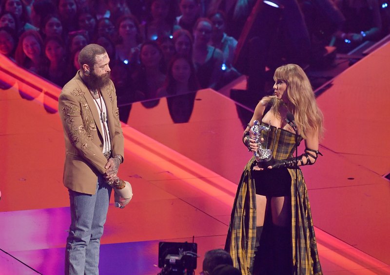 Taylor Swift at 2024 MTV Video Music Awards — photo 307