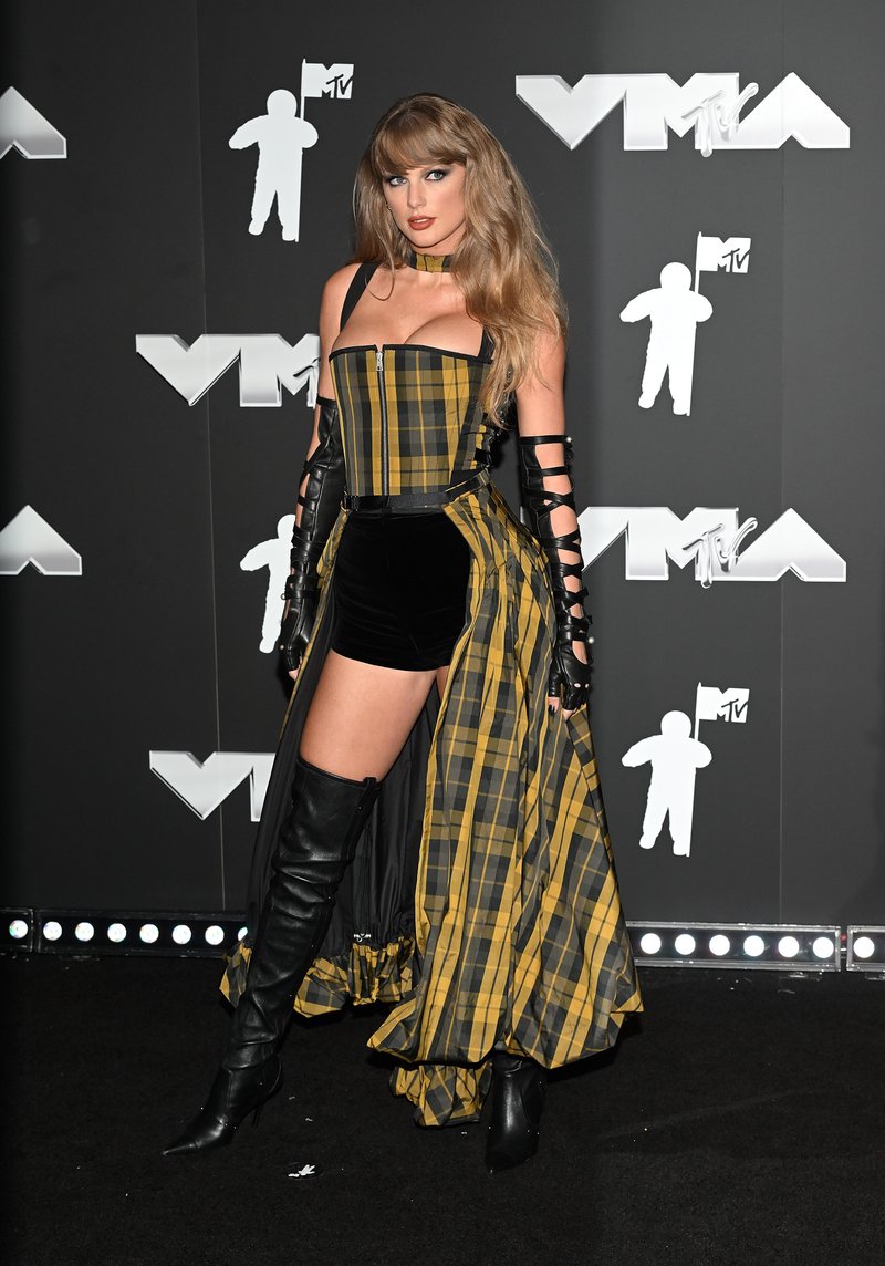 Taylor Swift at 2024 MTV Video Music Awards — photo 325