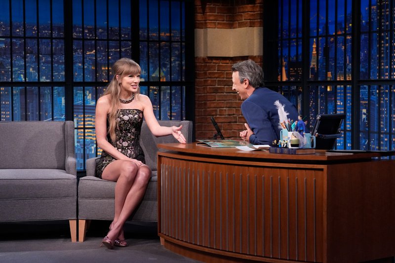Taylor Swift at Late Night with Seth Meyers — photo 4