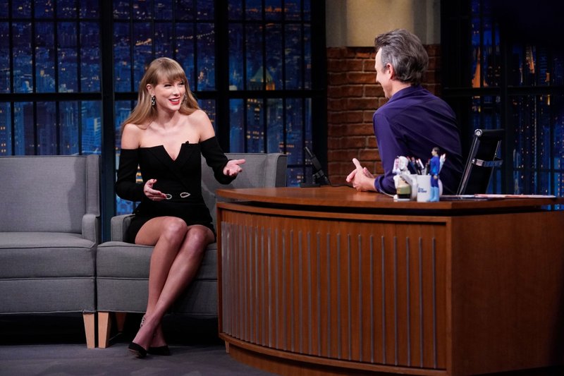 Taylor Swift at Late Night with Seth Meyers — photo 4
