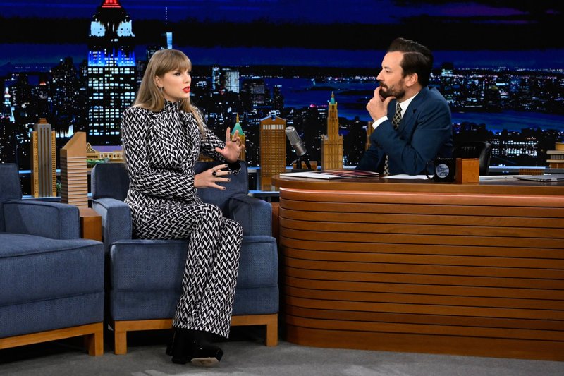 Taylor Swift at The Tonight Show Starring Jimmy Fallon — photo 5