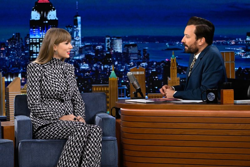 Taylor Swift at The Tonight Show Starring Jimmy Fallon — photo 12