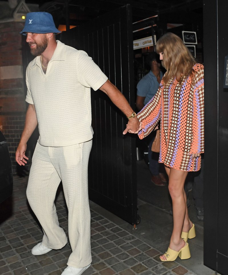 Taylor Swift — June 23 - Leaving a private club in London, England — photo 19