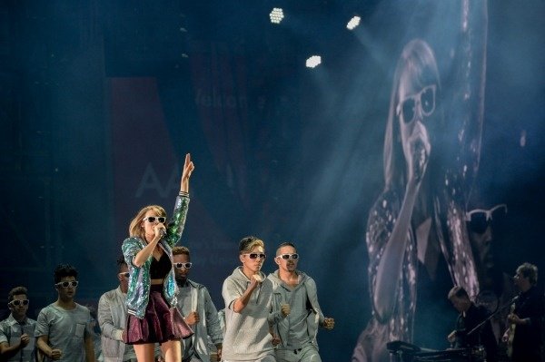 Taylor Swift — December 10 - Melbourne, Australia — photo 56