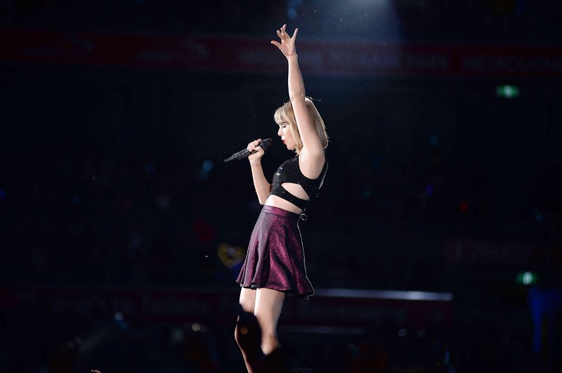 Taylor Swift — December 10 - Melbourne, Australia — photo 83