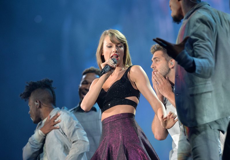 Taylor Swift — December 5 - Brisbane, Australia — photo 4