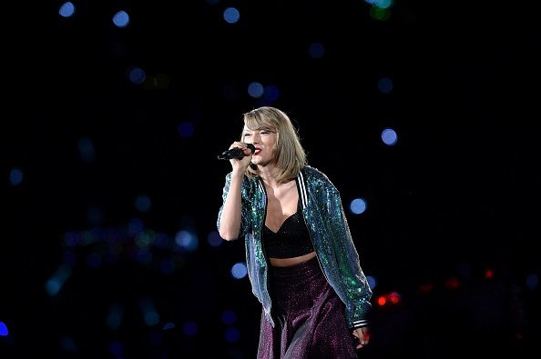 Taylor Swift — December 5 - Brisbane, Australia — photo 5
