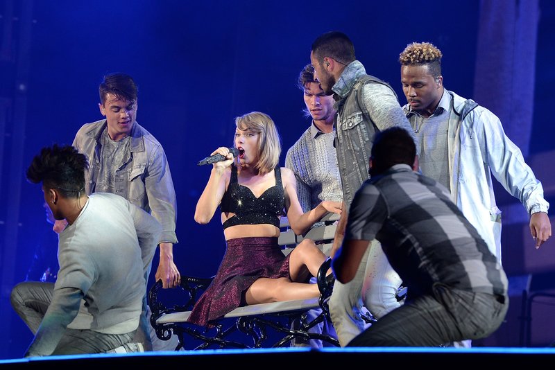 Taylor Swift — December 5 - Brisbane, Australia — photo 11