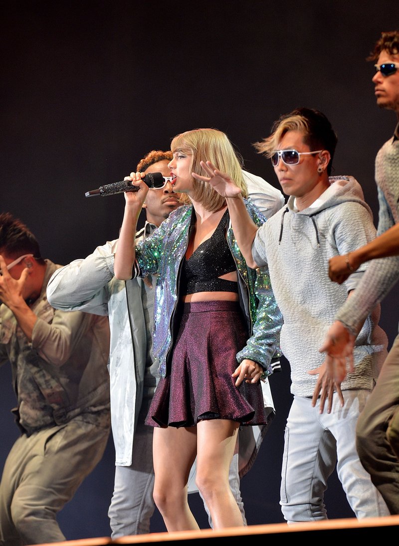 Taylor Swift — December 5 - Brisbane, Australia — photo 37