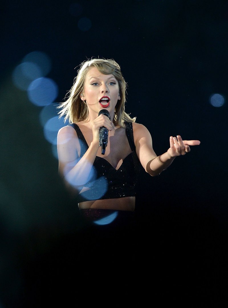 Taylor Swift — December 5 - Brisbane, Australia — photo 43