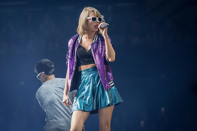 Taylor Swift — December 7 - Adelaide, Australia — photo 16