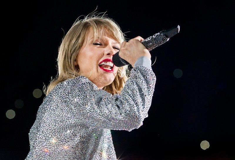 Taylor Swift — June 12 - Philadelphia, Pennsylvania — photo 24