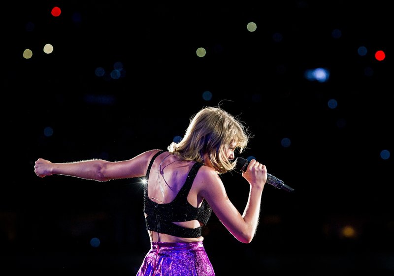 Taylor Swift — June 12 - Philadelphia, Pennsylvania — photo 42