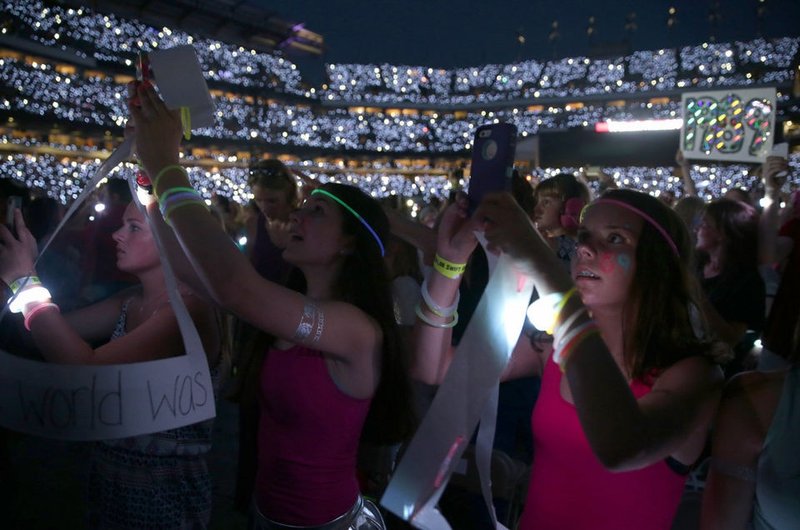 Taylor Swift — June 12 - Philadelphia, Pennsylvania — photo 53