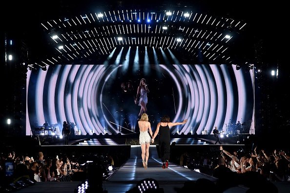 Taylor Swift — June 13 - Philadelphia, Pennsylvania — photo 17