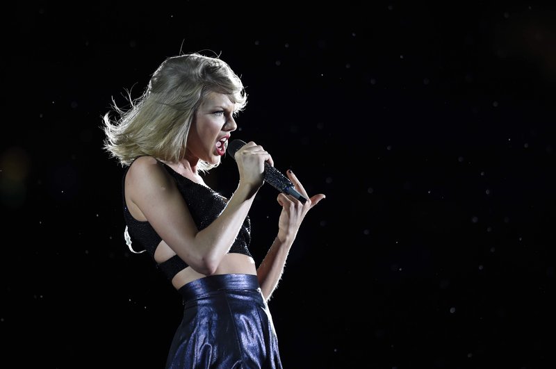 Taylor Swift — June 13 - Philadelphia, Pennsylvania — photo 36