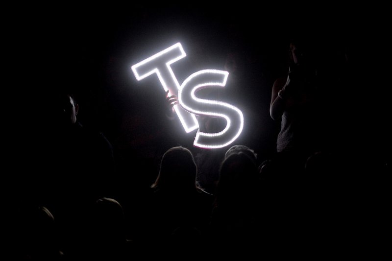 Taylor Swift — June 19 - Cologne, Germany — photo 4