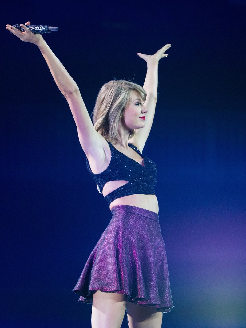 Taylor Swift — June 19 - Cologne, Germany — photo 16