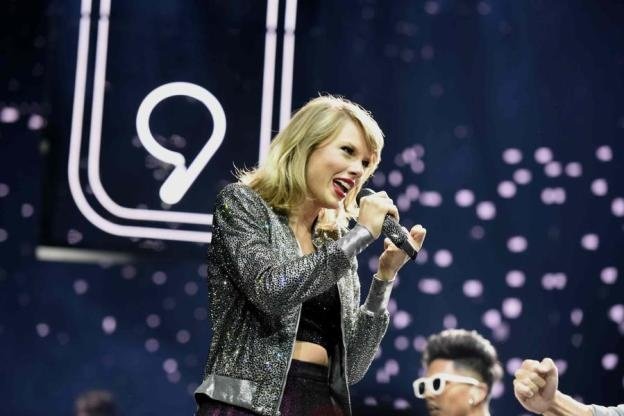 Taylor Swift — June 19 - Cologne, Germany — photo 18