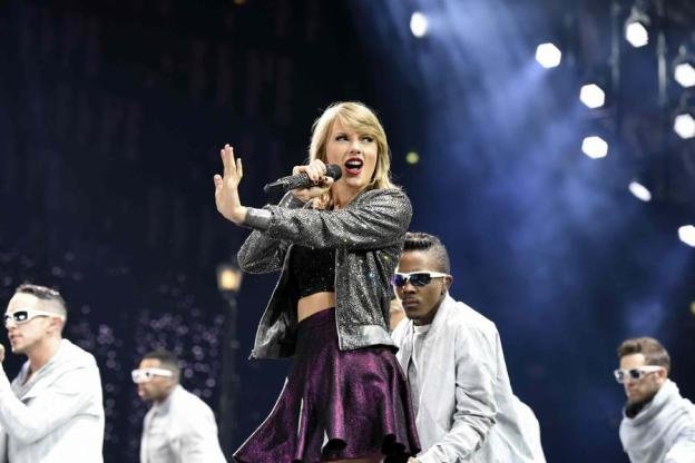Taylor Swift — June 19 - Cologne, Germany — photo 20